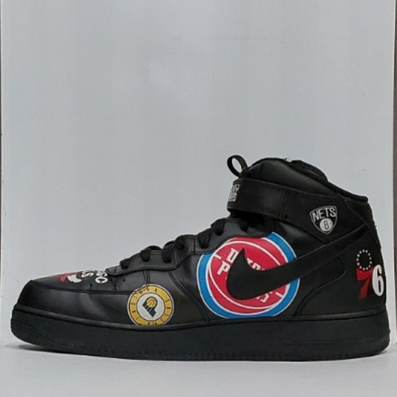 ?ICONIC? Nike Air Force 1 Mid Supreme NBA Black main image 15